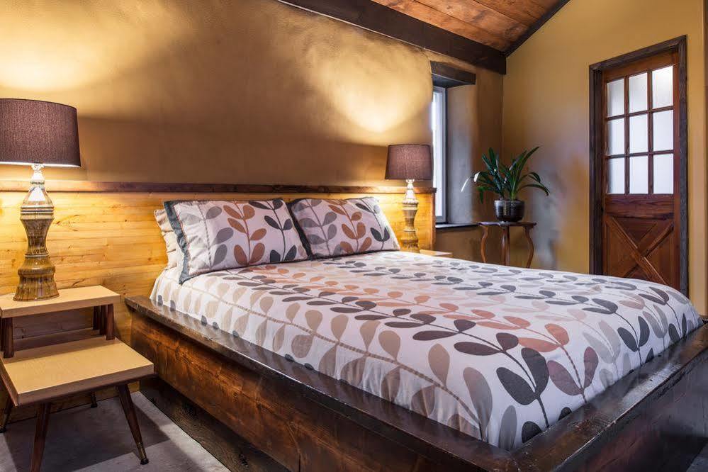 Owl'S Nest Suites Carrying Place Zewnętrze zdjęcie